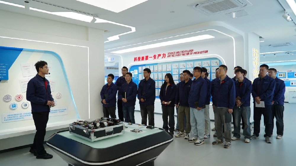 天光半导体公司组织开展2025年新员工入职专项培训