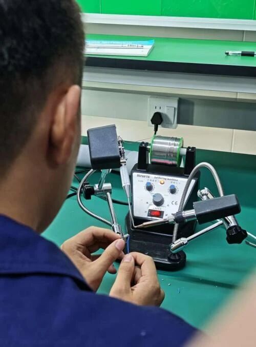 西安天光公司开展传感器变送器生产线专项技能培训